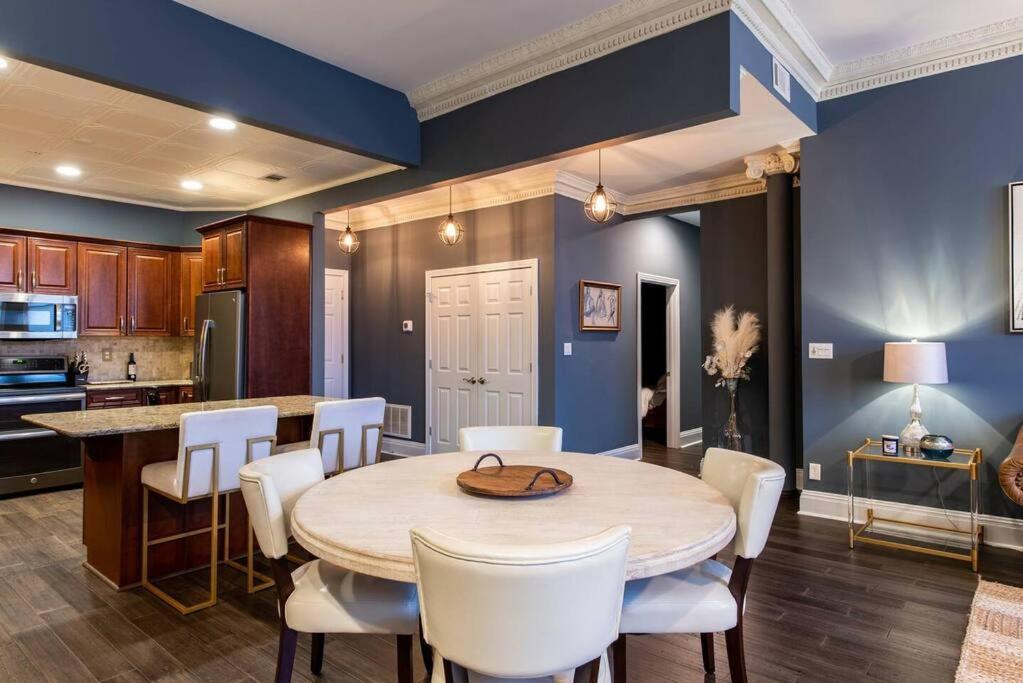 Downtown Sophistication/ Two Bedroom / Two Bath 路易斯威尔 外观 照片